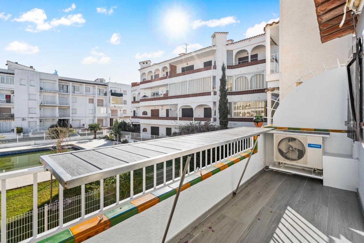 Apartmán Apartamento Welcs -013- Con Terraza Y Piscina Empuriabrava Exteriér fotografie